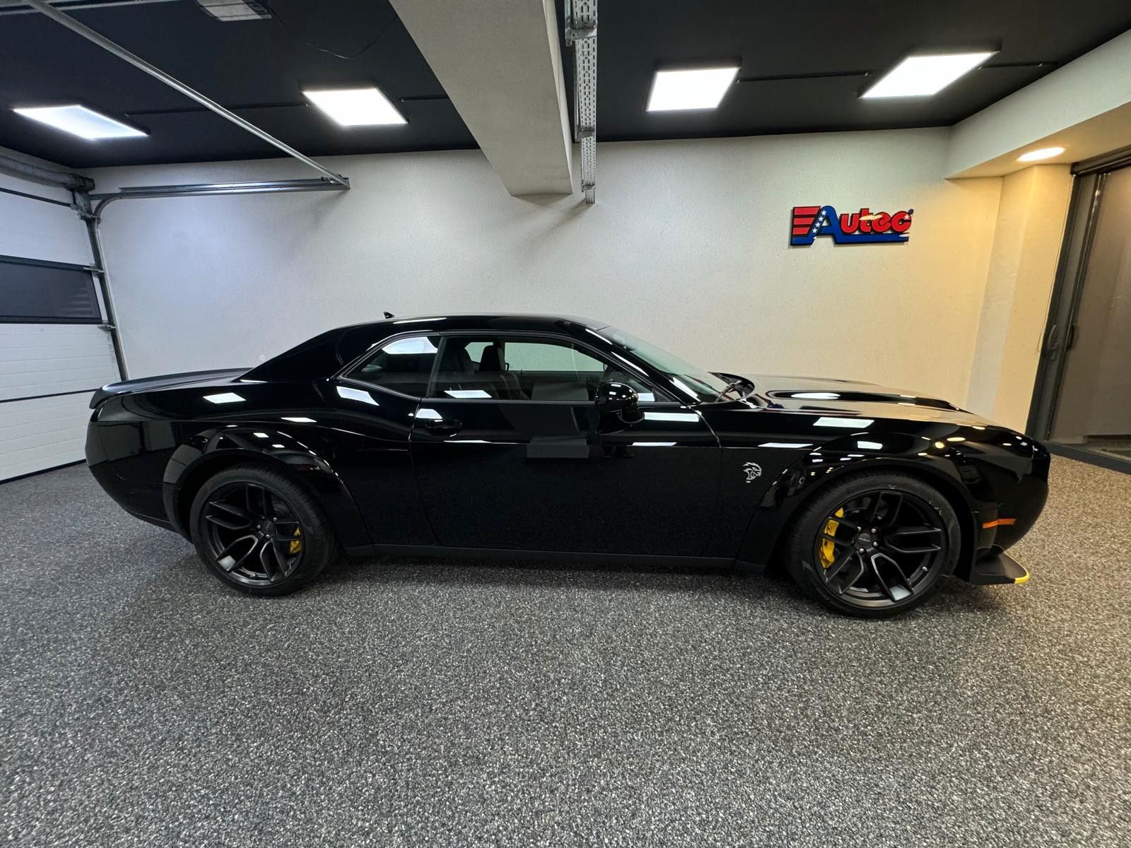Fahrzeugabbildung Dodge HELLCAT JAILBREAK -LAST CALL-YELLOW CALIPERS