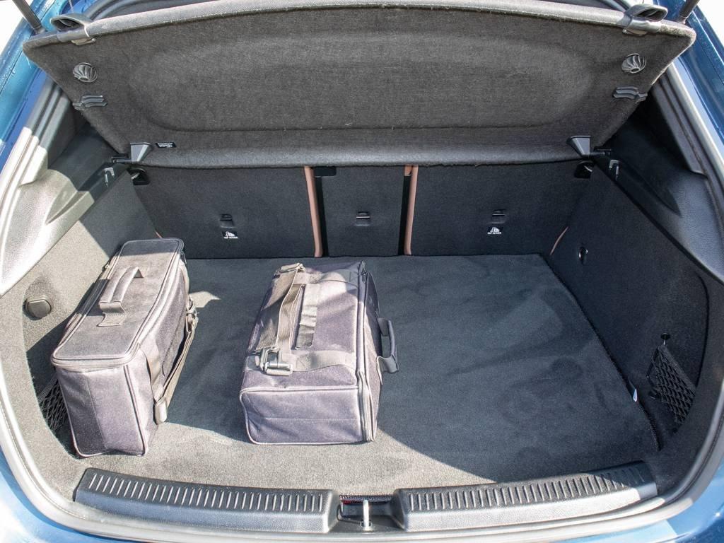Mercedes-Benz A 250 e Progressive+Pano+Kamera+LED-High+PTS+SHZ