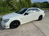 Mercedes-Benz E 63 AMG AMG - Mercedes-Benz E 63 AMG: Limousine