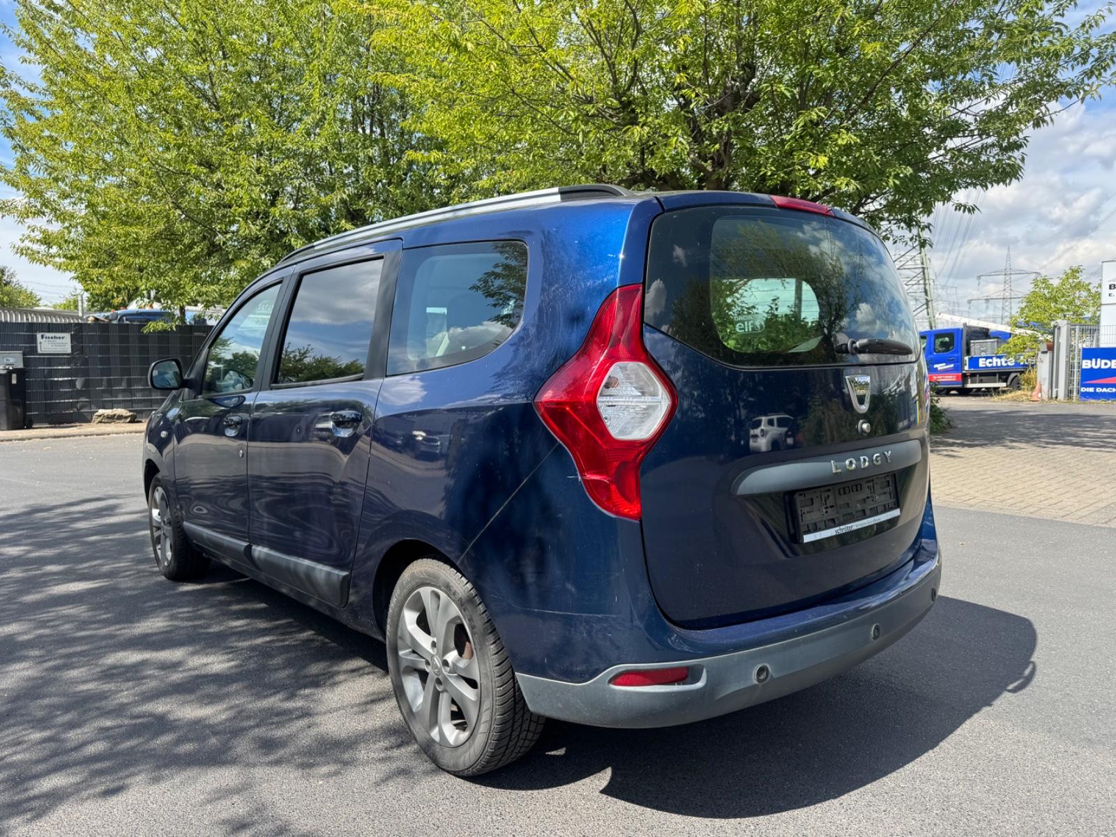 Dacia Lodgy 2015 — engine 1.197 cm³, 116 HP (85kW)
