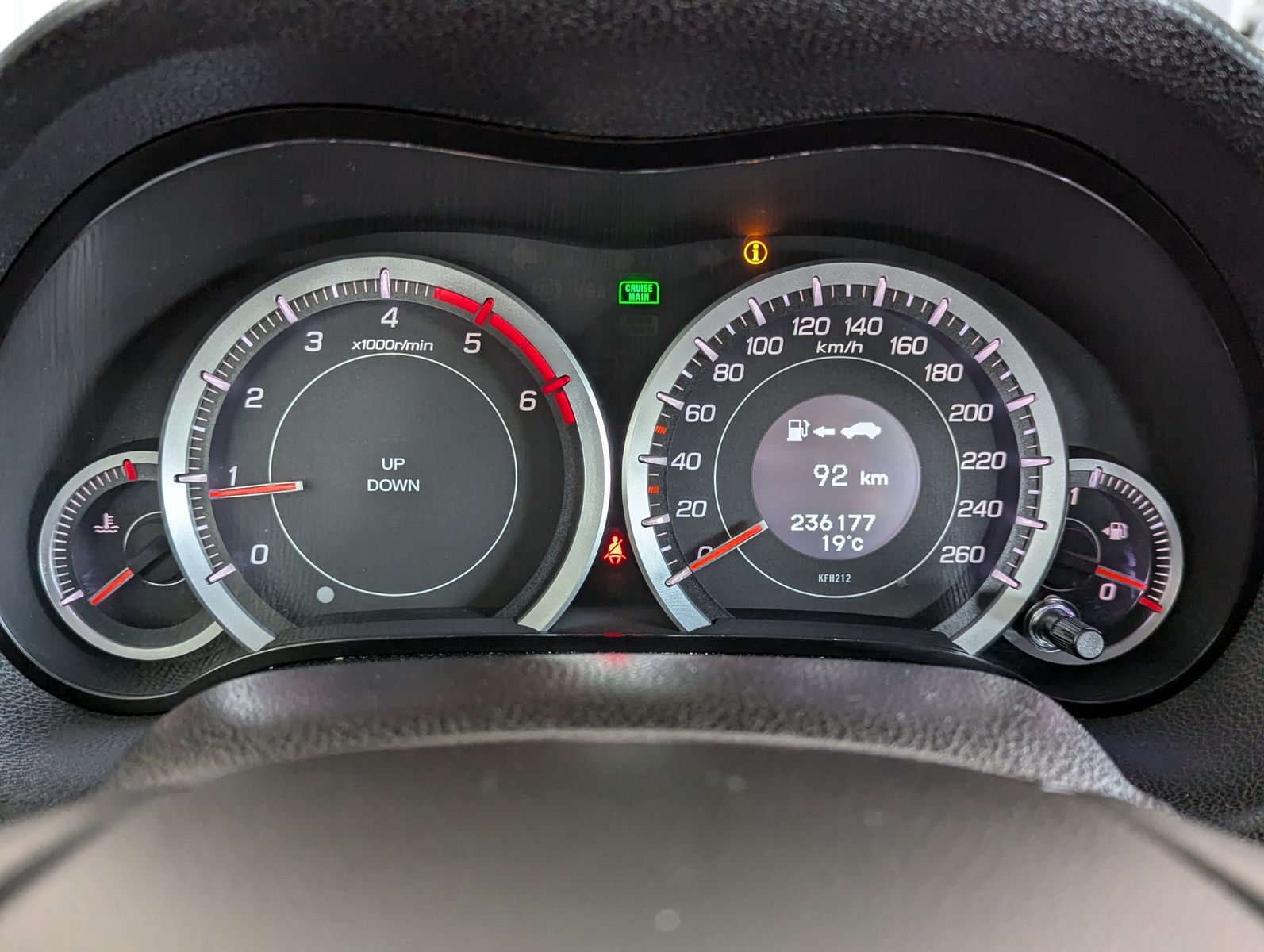 HONDA Accord 2.2 DTEC Elegance SHZ Tempomat TÜV 12.26 - Image 24