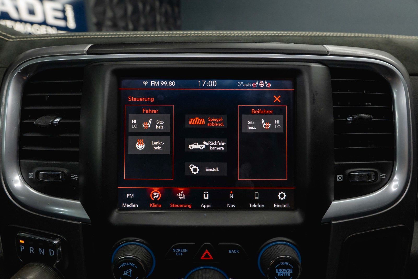 Fahrzeugabbildung Dodge RAM 5.7 V8 HEMI 4x4 OFFROAD Night-Paket *LED*AHK