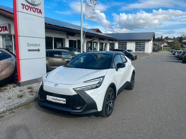 Toyota C-HR Plug-In Hybrid Team D + Technik Paket, Navi