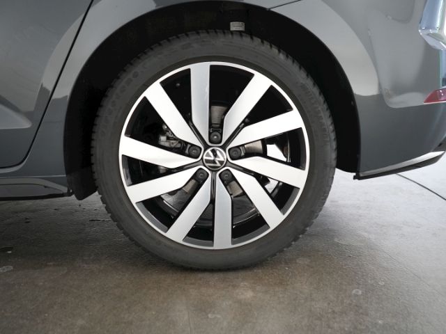 Touran COMFORTLINE TSI DSG 7-SITZER+LED+NAVI+RÜC