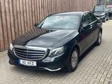 Mercedes-Benz E -Klasse Lim. E 220 d KLIMA SHZ LED MFL NAVI - Mercedes-Benz: Automatik, Klasse