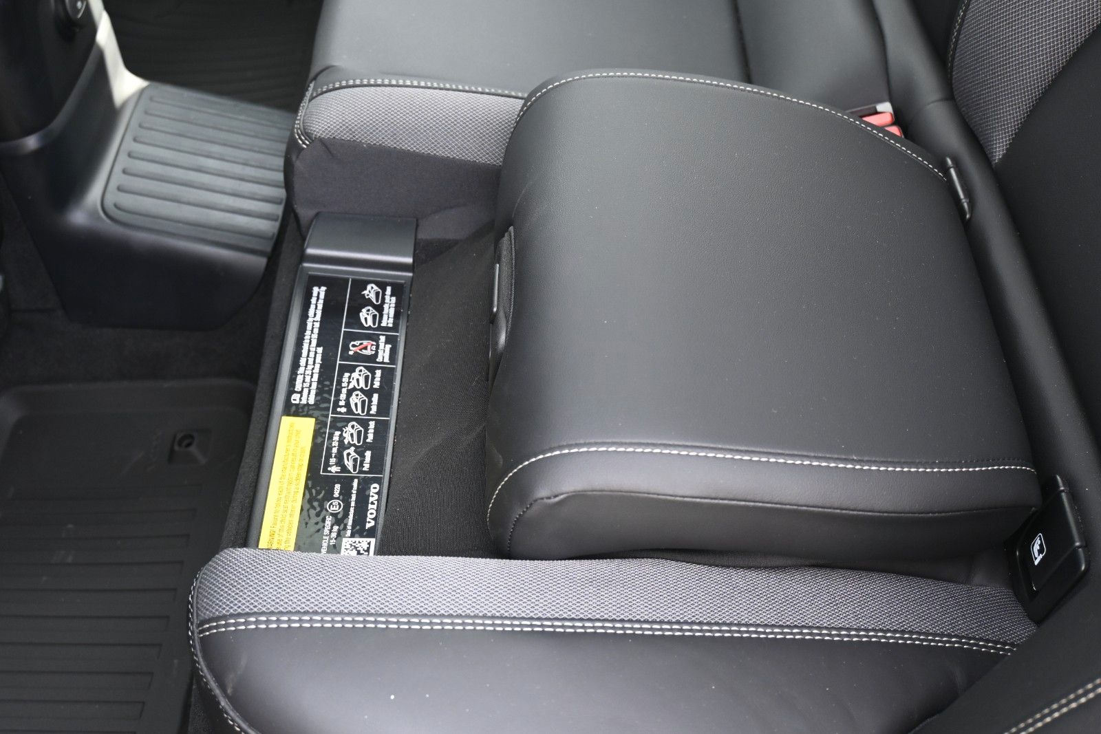 Fahrzeugabbildung Volvo XC60 T8 Ultimate Black Edit.*360°*AHK*HUD*PANO*