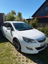 Opel Astra J Sports Tourer 1.7 cdti (OPC U... - Opel Astra aus 2012: Opc