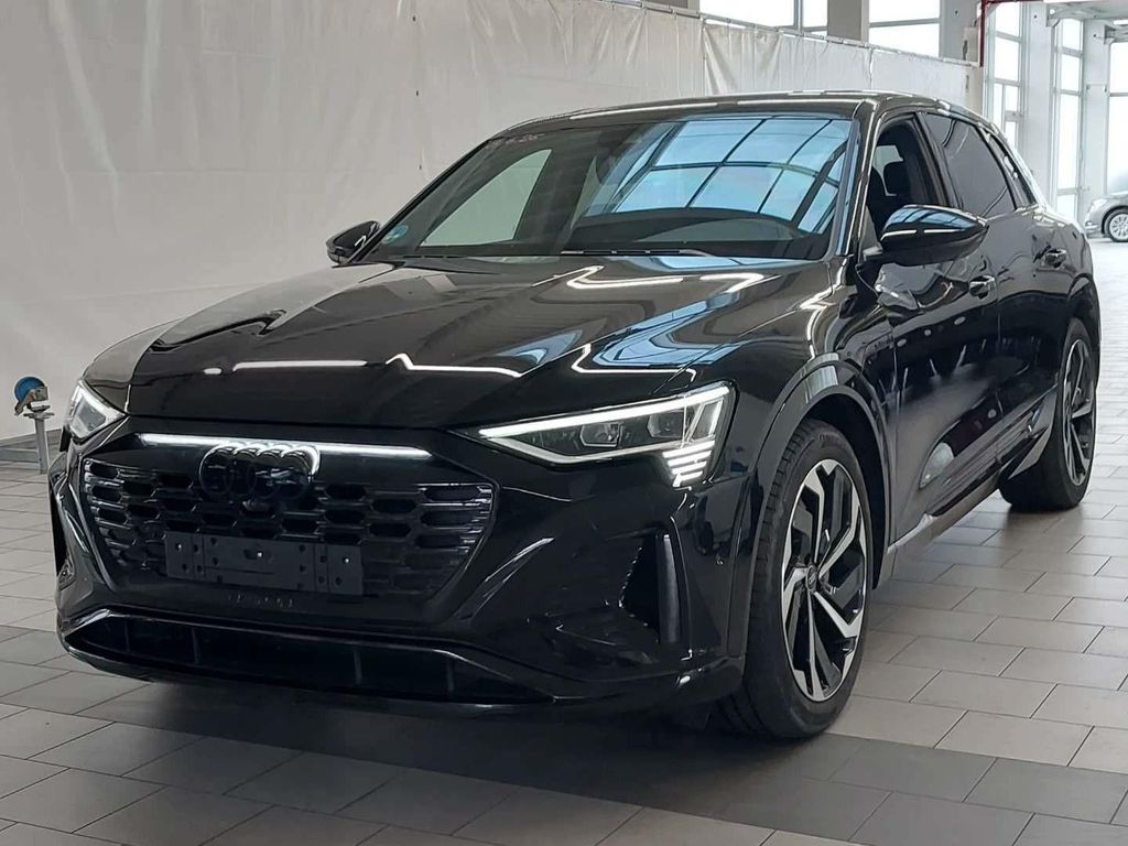 Image of Audi Q8 e-tron