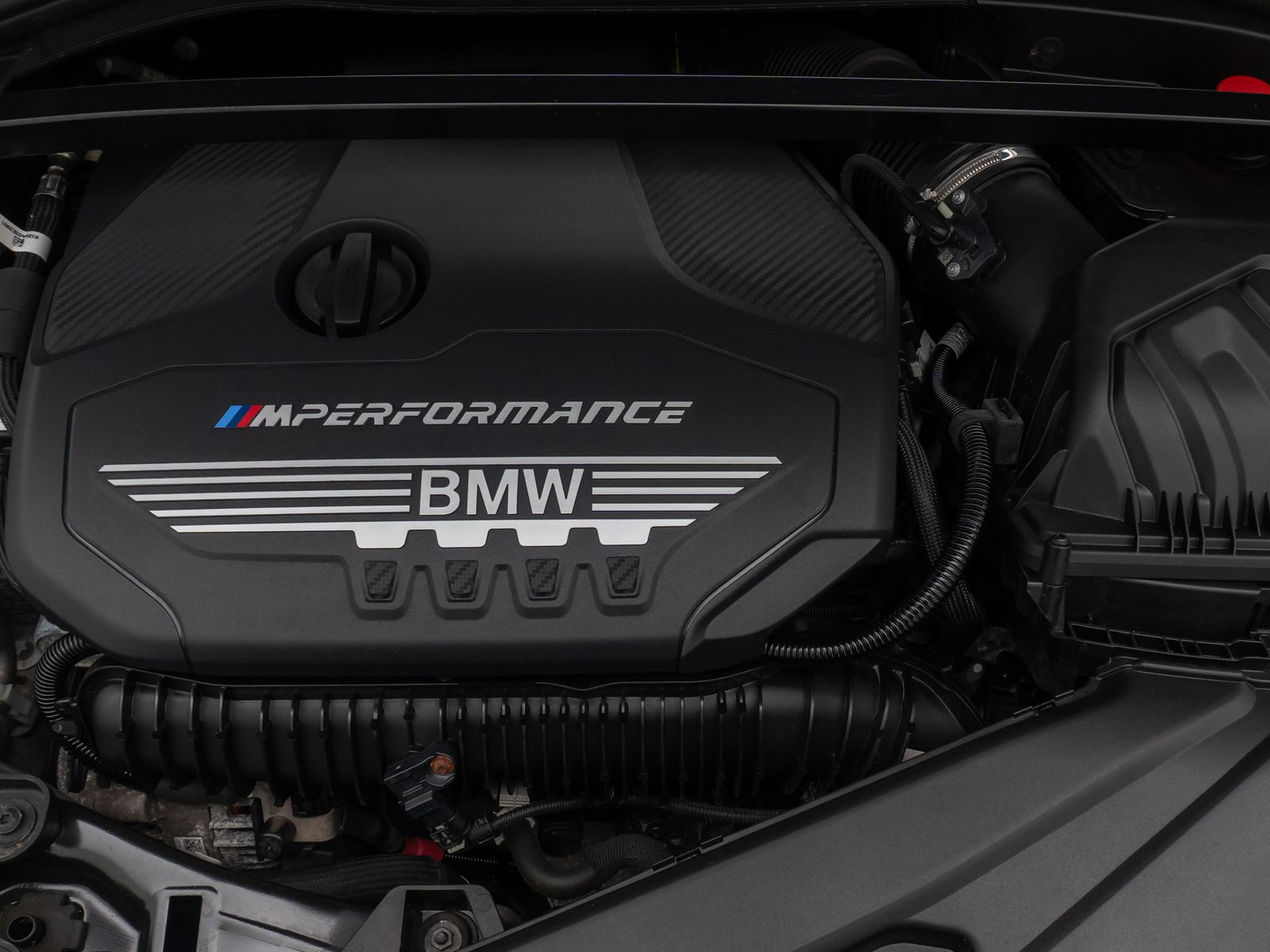 Fahrzeugabbildung BMW M135 xD HUD DAB Kamera HiFi Komfort 18Zoll