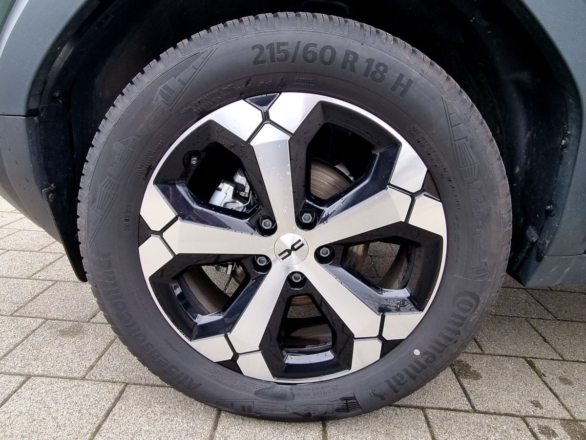 Fahrzeugabbildung Dacia Duster Journey TCe 130 4x4