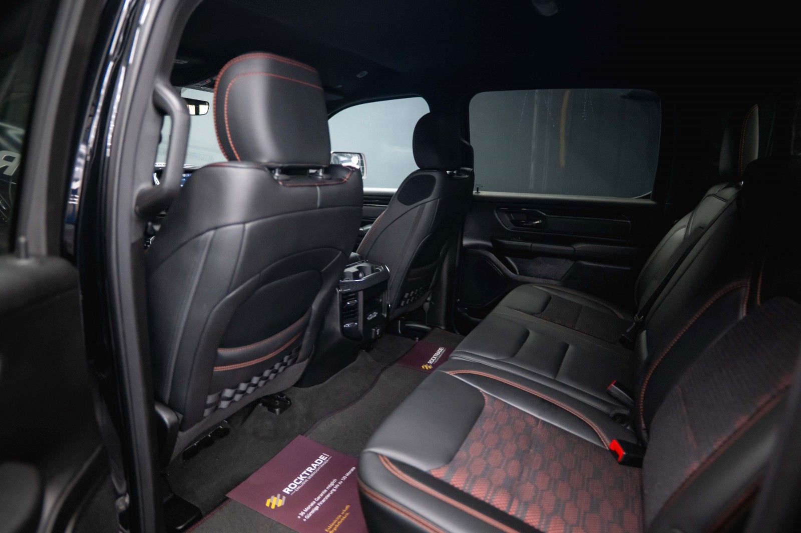 Fahrzeugabbildung Dodge RAM 5.7 V8 HEMI 4x4 Built to Serve AXLE LOCK FOX