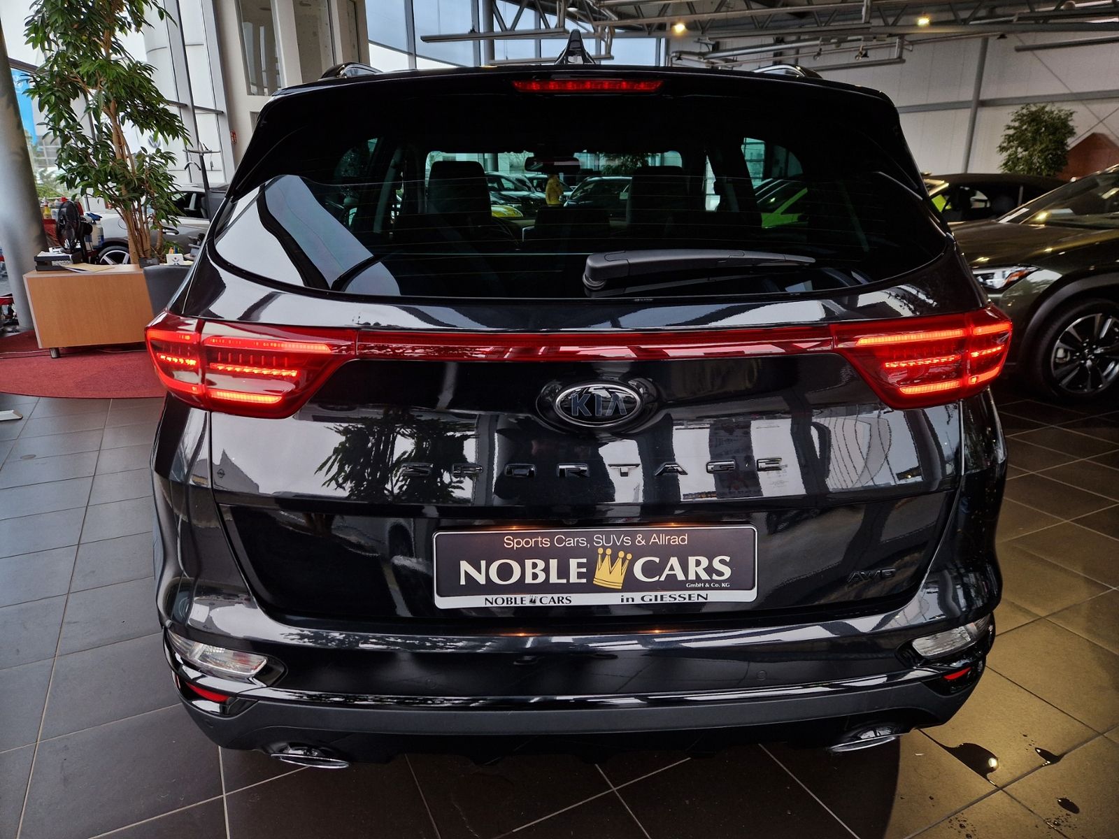 Fahrzeugabbildung Kia Sportage Black Edition 4WD PREMIUM LED NAVI ALU