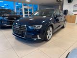 Audi A3 Limousine 40 TFSI quattro sport - Audi A3: Blau