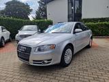 Audi A4 Lim. 1.6/TÜ/AU/ÖLSERVICE IST NEU - Audi A4 mit Benzin-Antrieb: Limousine, 1.6