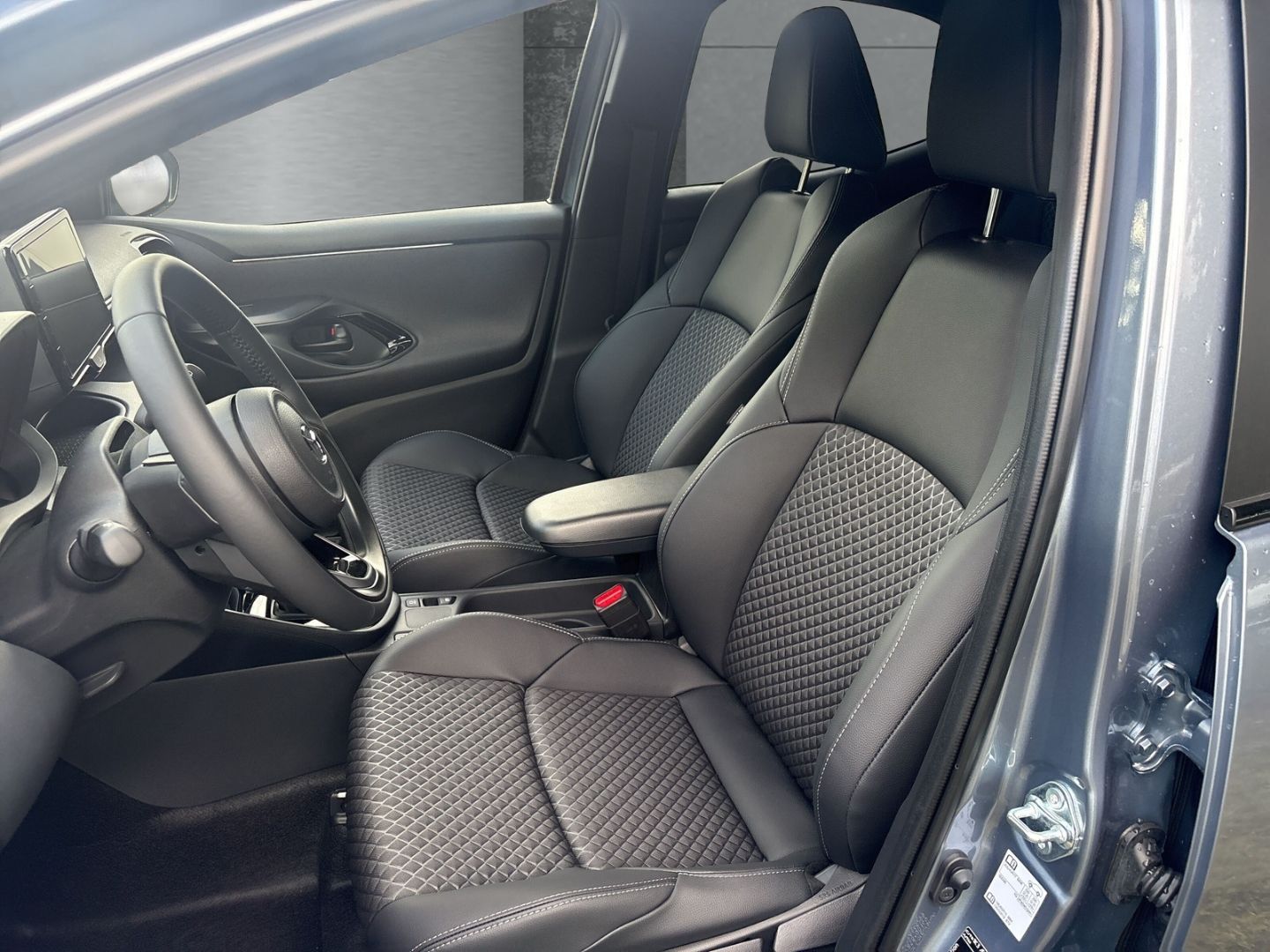 Mazda 2 Hybrid - Bild 8