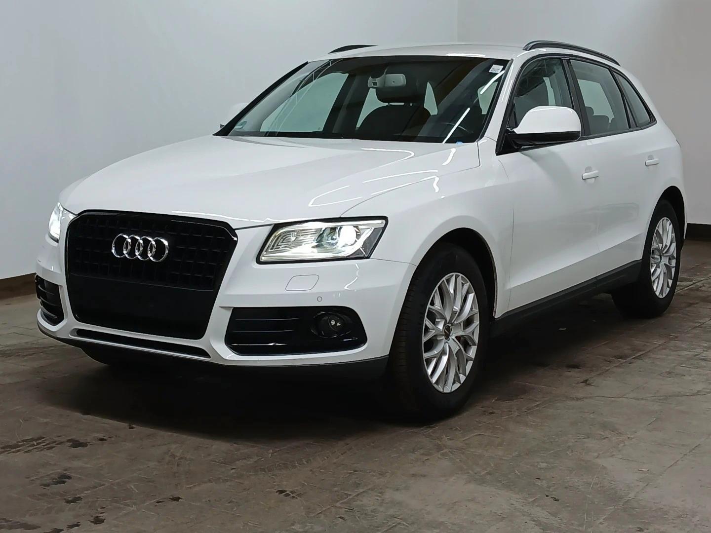 Audi Q5 2.0 TDI **1.HAND/AHK/XENON**