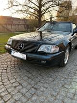 Mercedes-Benz SL 320 - - Mercedes-Benz SL 320 mit Benzin-Antrieb