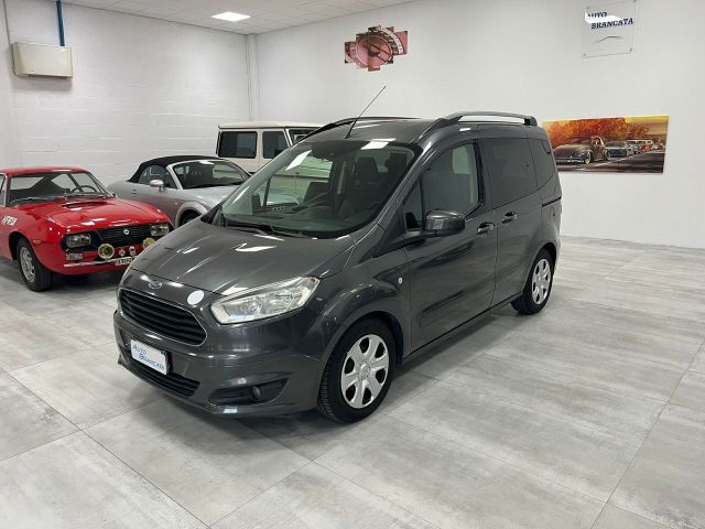 Ford Tourneo Courier 1.0 ECOBOOST