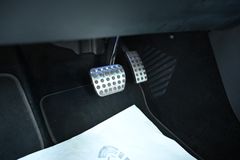 MERCEDES-BENZ B 220 d AMG Line PANO LEDER AUTOM 360°CAM LED