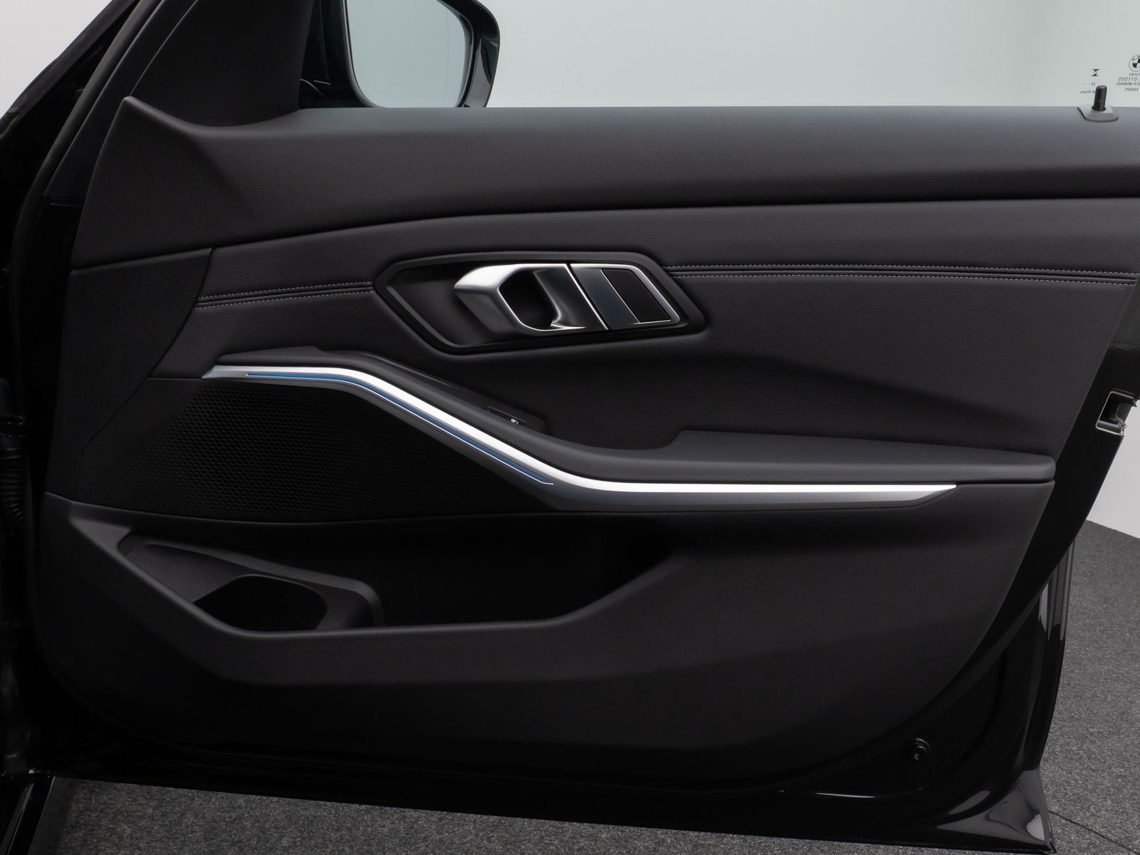 Fahrzeugabbildung BMW 330d xD Lim. Kamera DAB Leder Alarm Sport 18Zoll