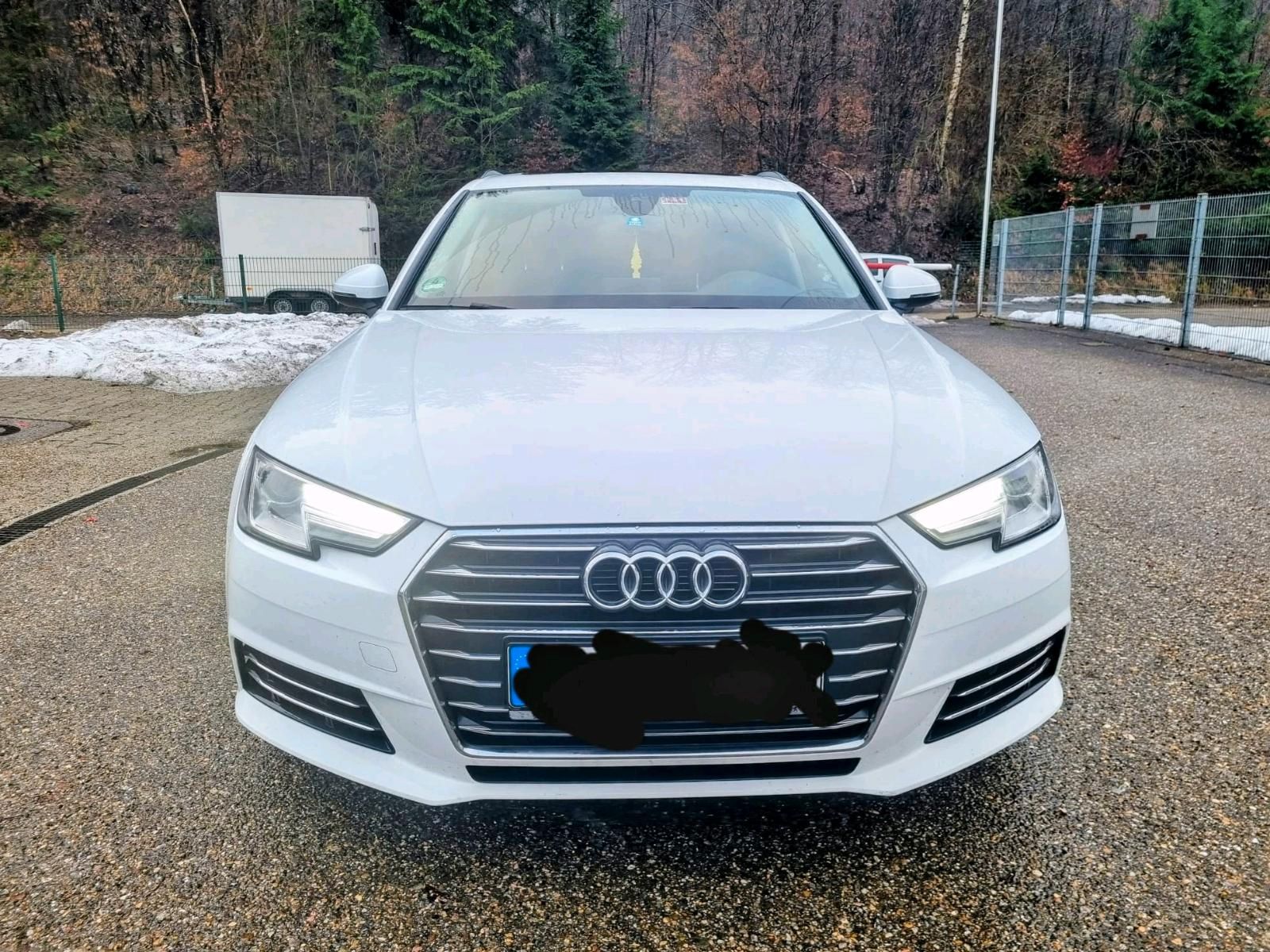 AUDI 100