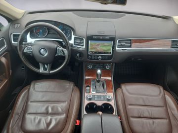 Volkswagen Touareg - 11