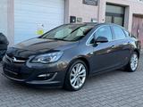 Opel Astra J Lim. 4-trg. Innovation AUTOMATIK - Opel Astra: J Innovation