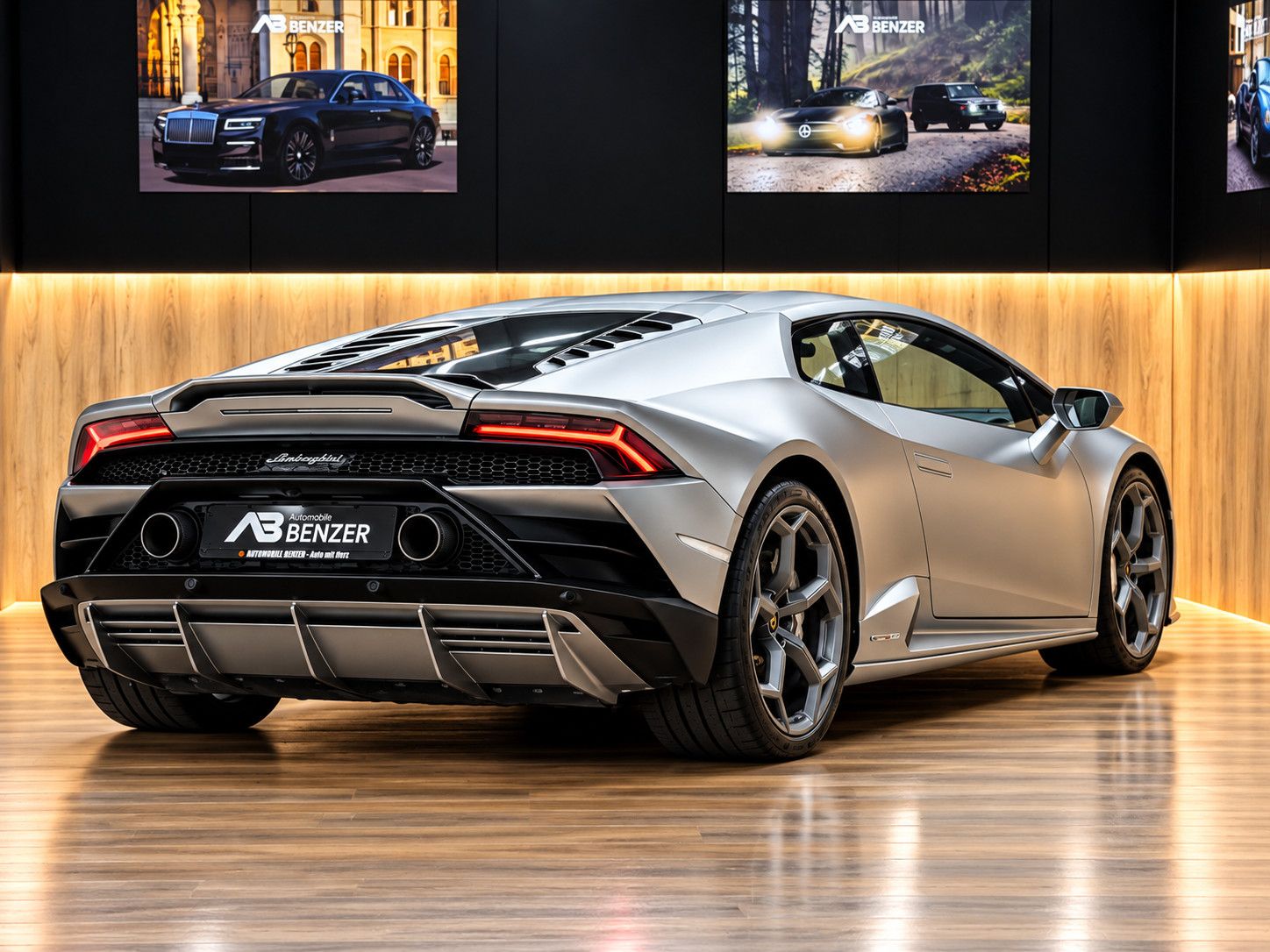 Fahrzeugabbildung Lamborghini Huracan Huracán EVO V10/LIFT/SENSONUM/KAMERA/ACC