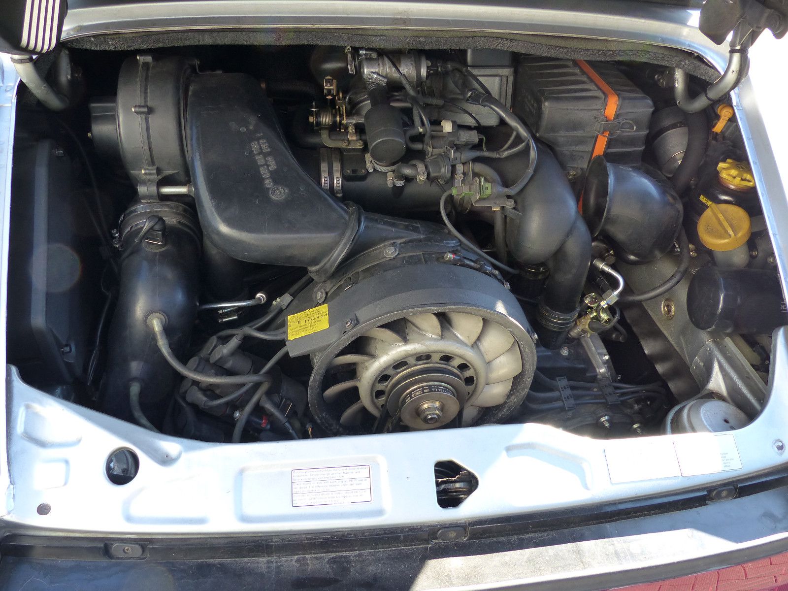 Fahrzeugabbildung Porsche 964 Carrera 4 Cabriolet