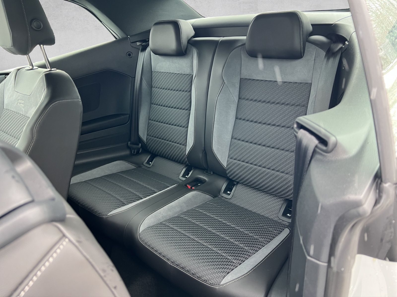 T-Roc Cabriolet R-Line 1.5 l TSI DSG AHK*Navi*Ka