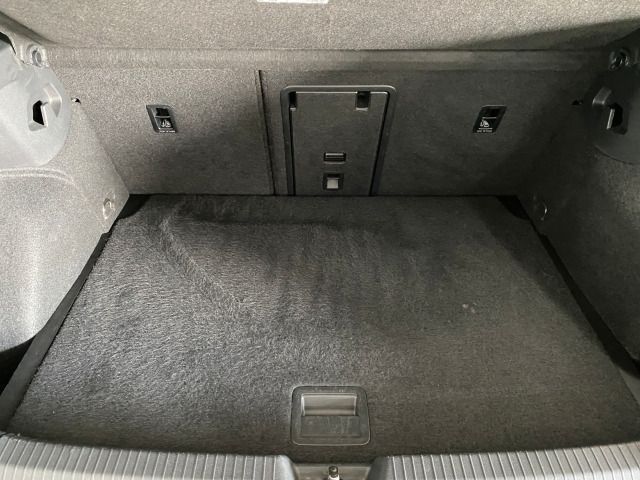 Golf R-Line 1.5 TSI PANO+NAVI+MATRIX+KAMERA