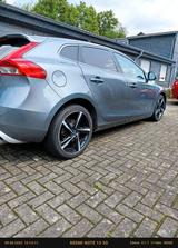 Volvo V40 D3 - R Design - silberne Volvo V40