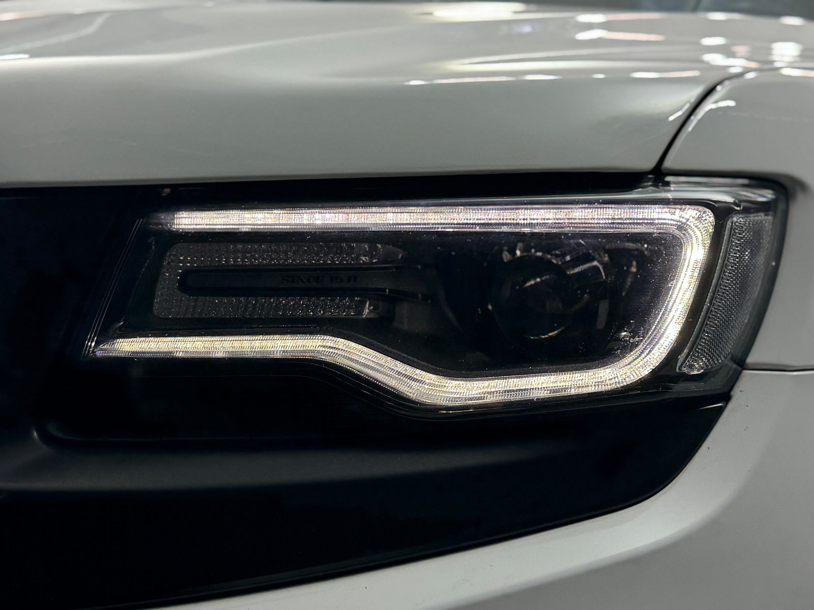 Fahrzeugabbildung Jeep Grand Cherokee 6.4 V8 HEMI SRT|H&K|D-FZG|