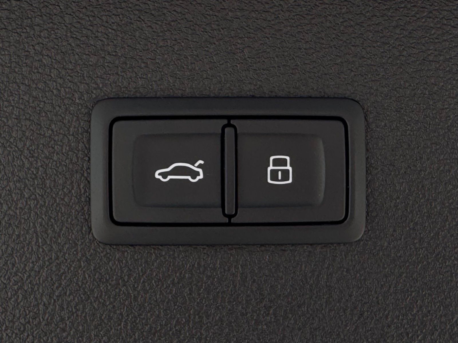 Fahrzeugabbildung Audi S7 SB 4.0 TFSI Quattro Akustik DCC BOSE Matrix