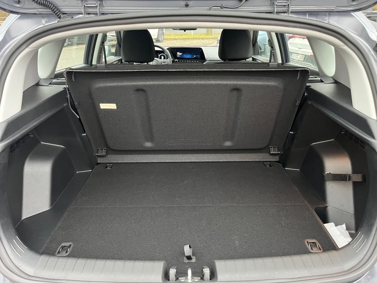 Fahrzeugabbildung Hyundai BAYON TREND *Komfortpaket* *KLIMAA*CARPLAY*NAVI*