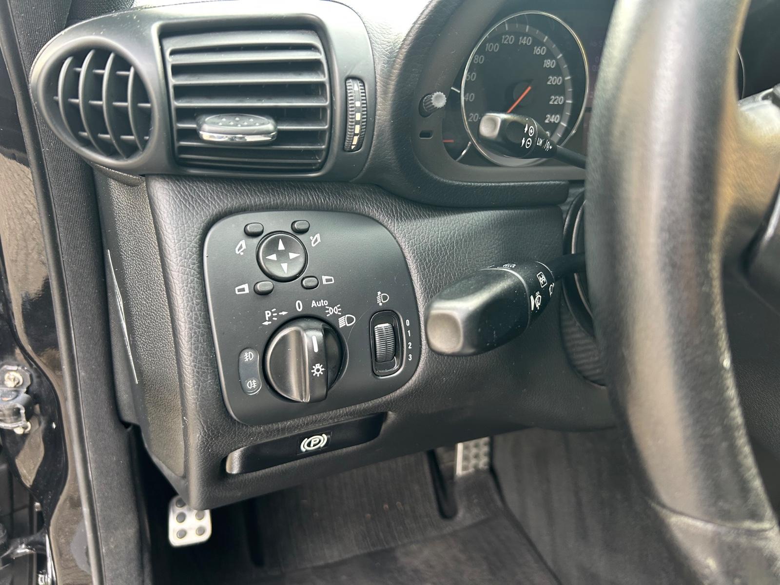 Mercedes-Benz CLC 200 CDI *LEDER* TÜV NEU