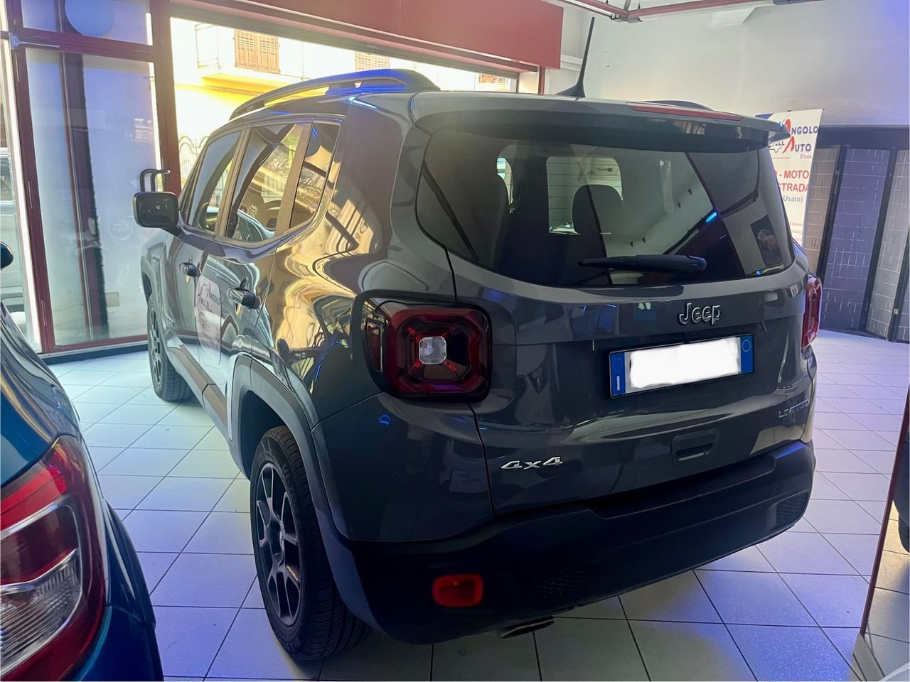 Jeep Renegade 2.0 Mjt 140CV 4WD Active Drive Low imagem 2