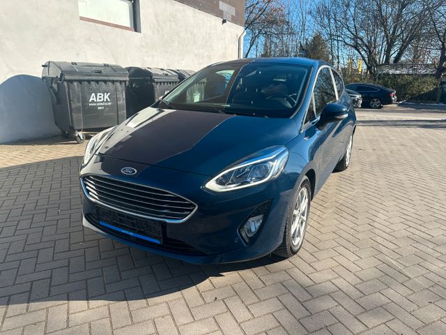 Ford Fiesta Titanium / Automatik / GARANTIE / Tüv Neu