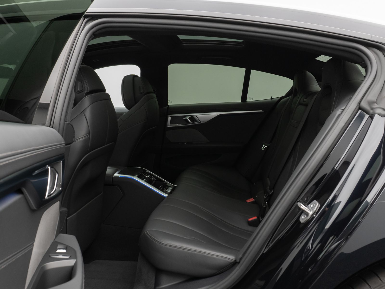 Fahrzeugabbildung BMW M850i xD GranCoupé Panorama Laser H/K SoftCl 20"