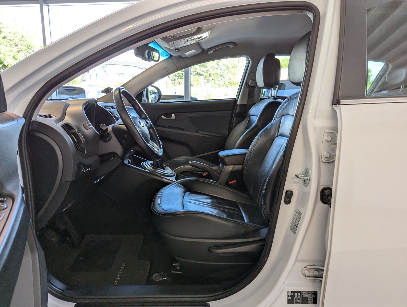 KIA Sportage 2.0CRDi 4WD FIFA Leder Kamera AHK 18" - Image 13