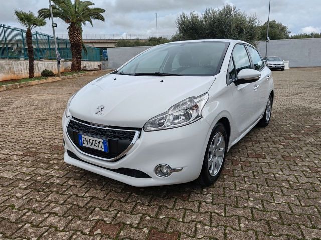 Peugeot 208 1.4 HDi 5 porte Allure