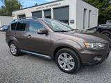 Mitsubishi Outlander Motion 2WD Benzin 2.0 Tüv Neu - Mitsubishi Outlander: Motion