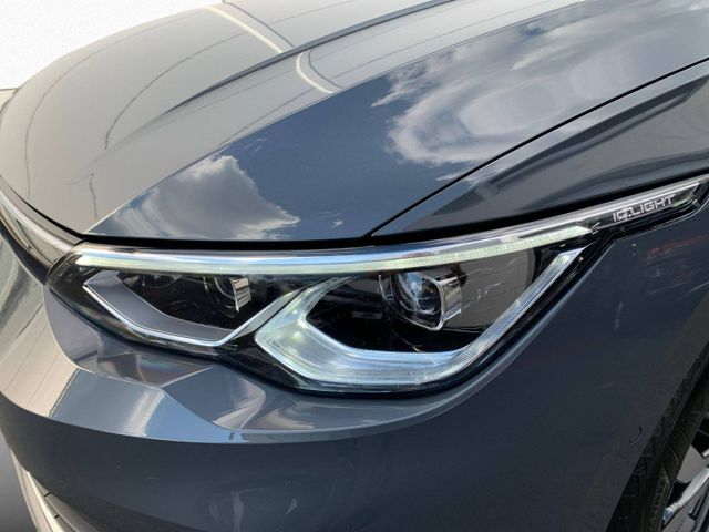 Golf VIII 2.0 TDI DSG ACTIVE AHK+HUD+NAV+PANO+AC