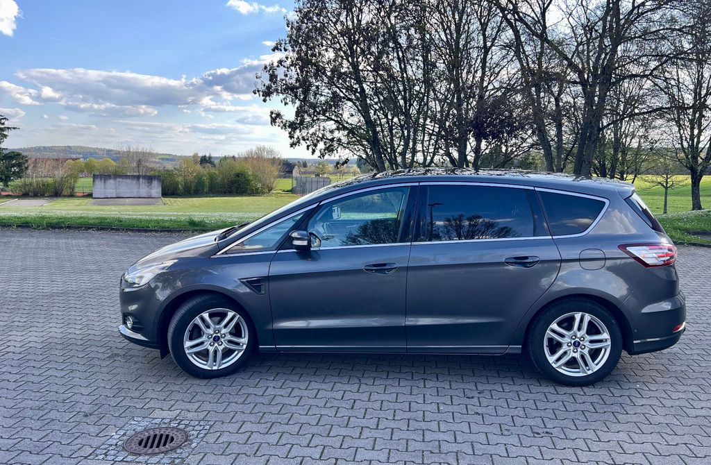 Image of Ford S-Max