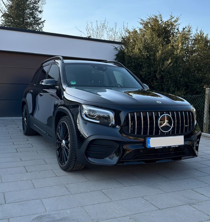 Image of Mercedes-Benz GLB 35 AMG