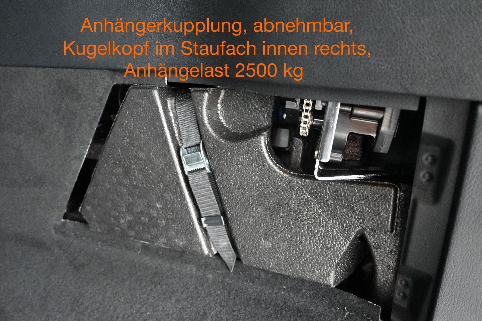 Fahrzeugabbildung Mercedes-Benz V 250 d 4Mat. AMG extralang °AIRMATIC°AHK°STHZ°
