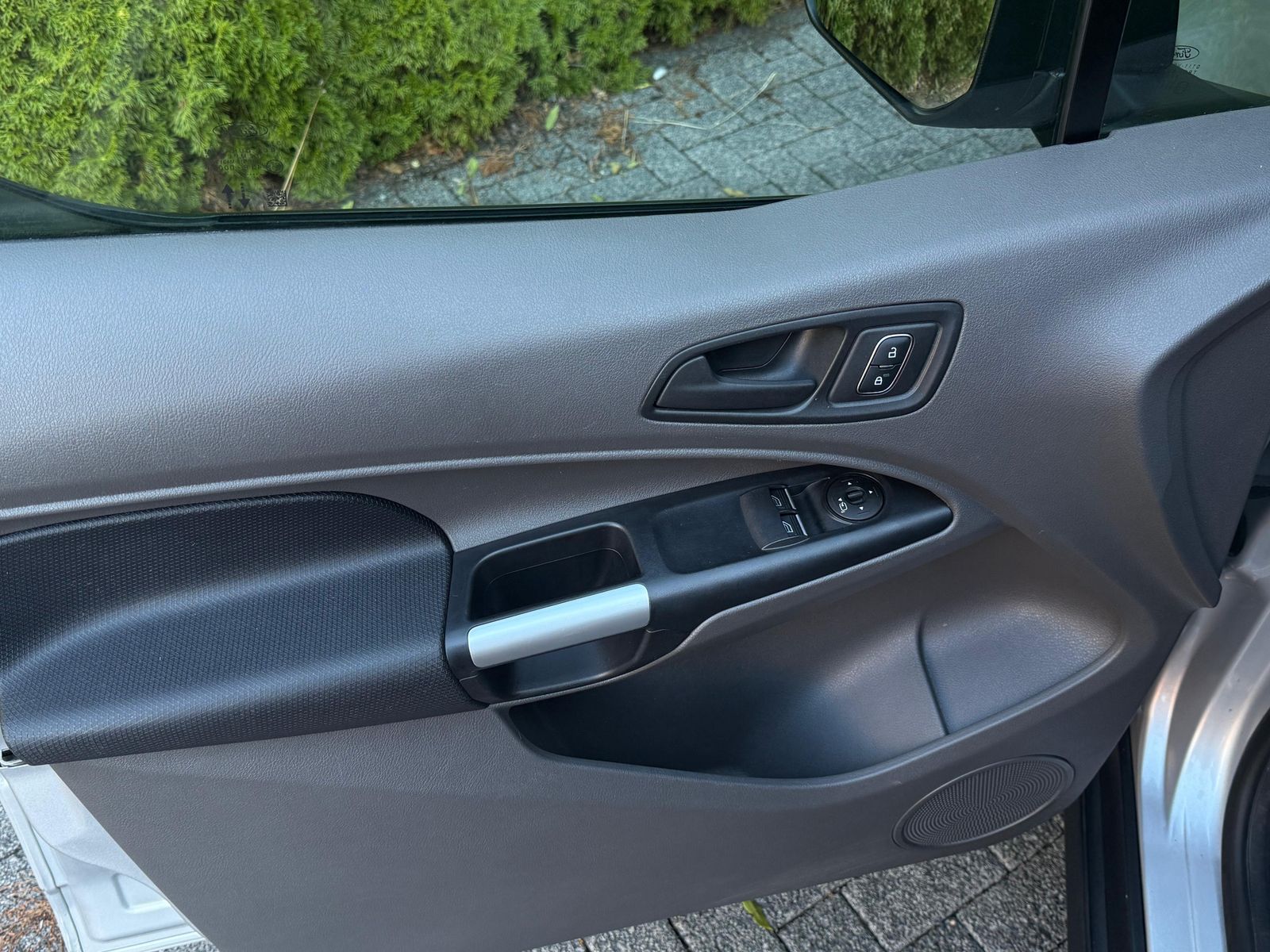 Fahrzeugabbildung Ford Transit Connect 1.5 TDCi Trend XEN+SHZ+KAM+REGAL