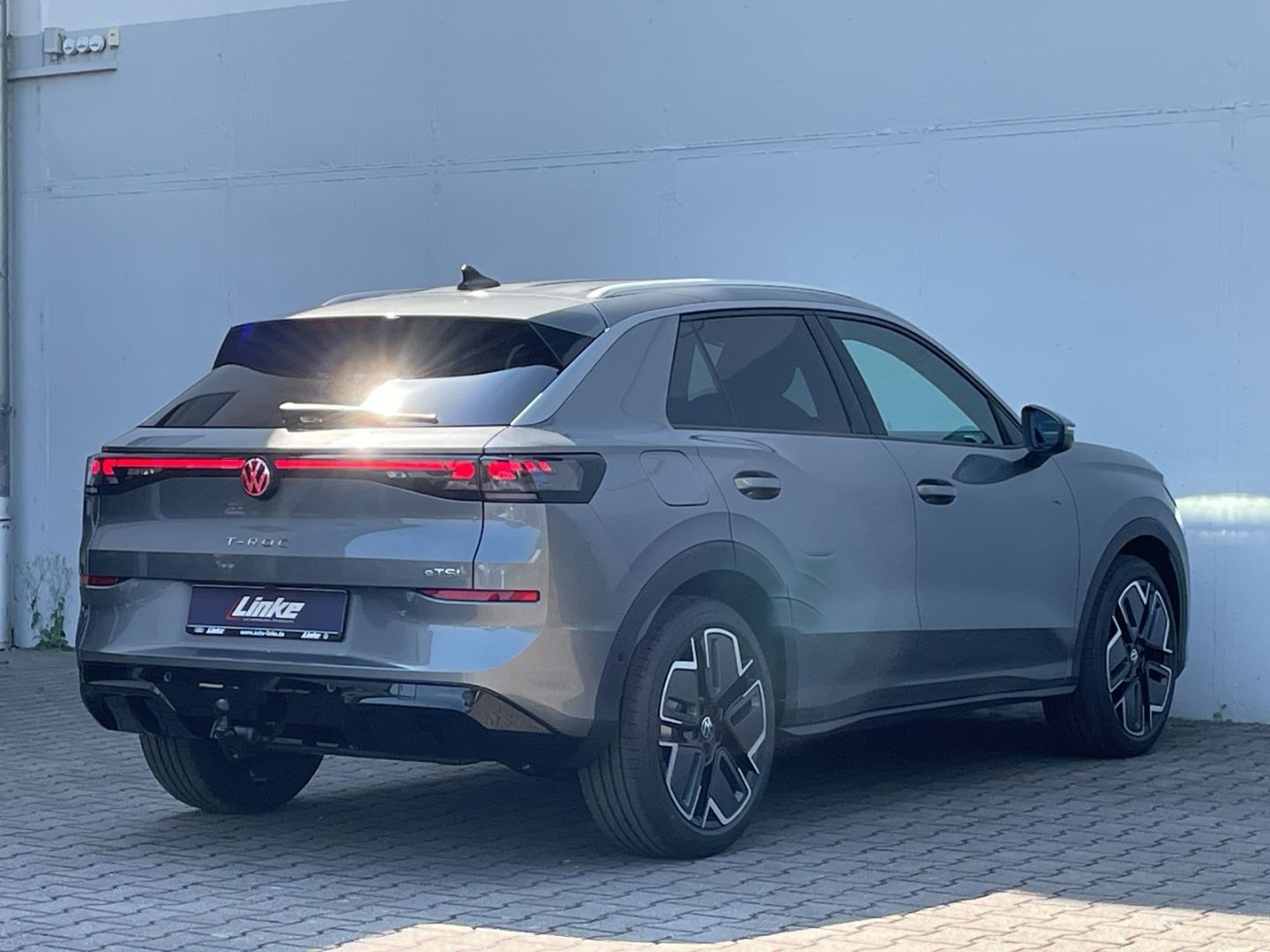 T-Roc R-Line 1.5 eTSI DSG AHK/Kamera/Keyless/ACC