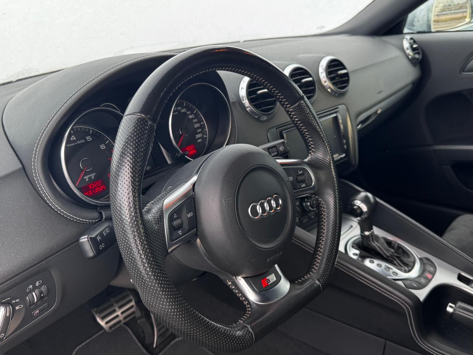 Fahrzeugabbildung Audi TT 2.0 TFSI Coupe/Roadster S line Sport / Plus