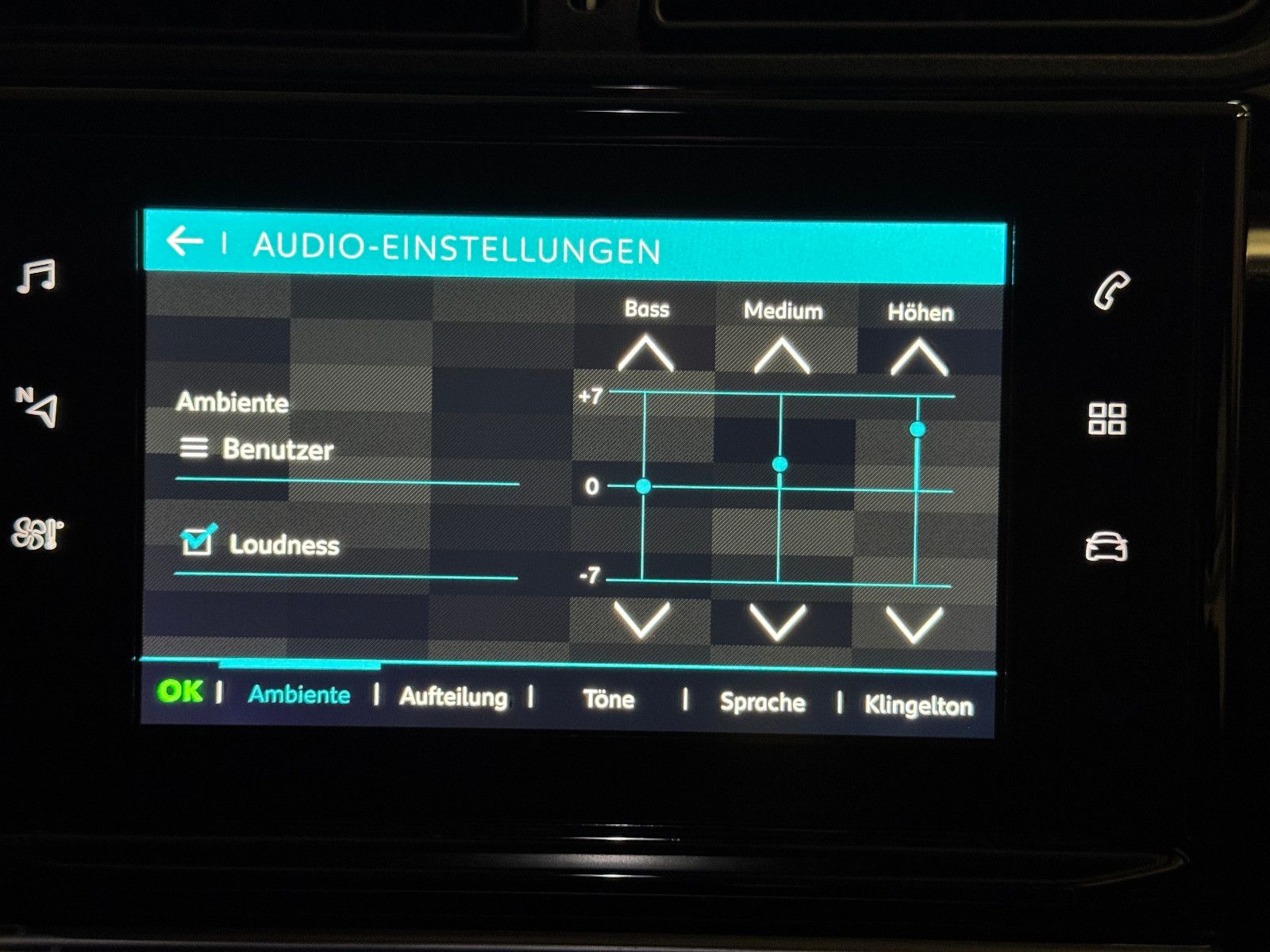 Fahrzeugabbildung Citroën C3 1.6 HDI FEEL COLOR STYLE PAKET NAVI LED VOLL